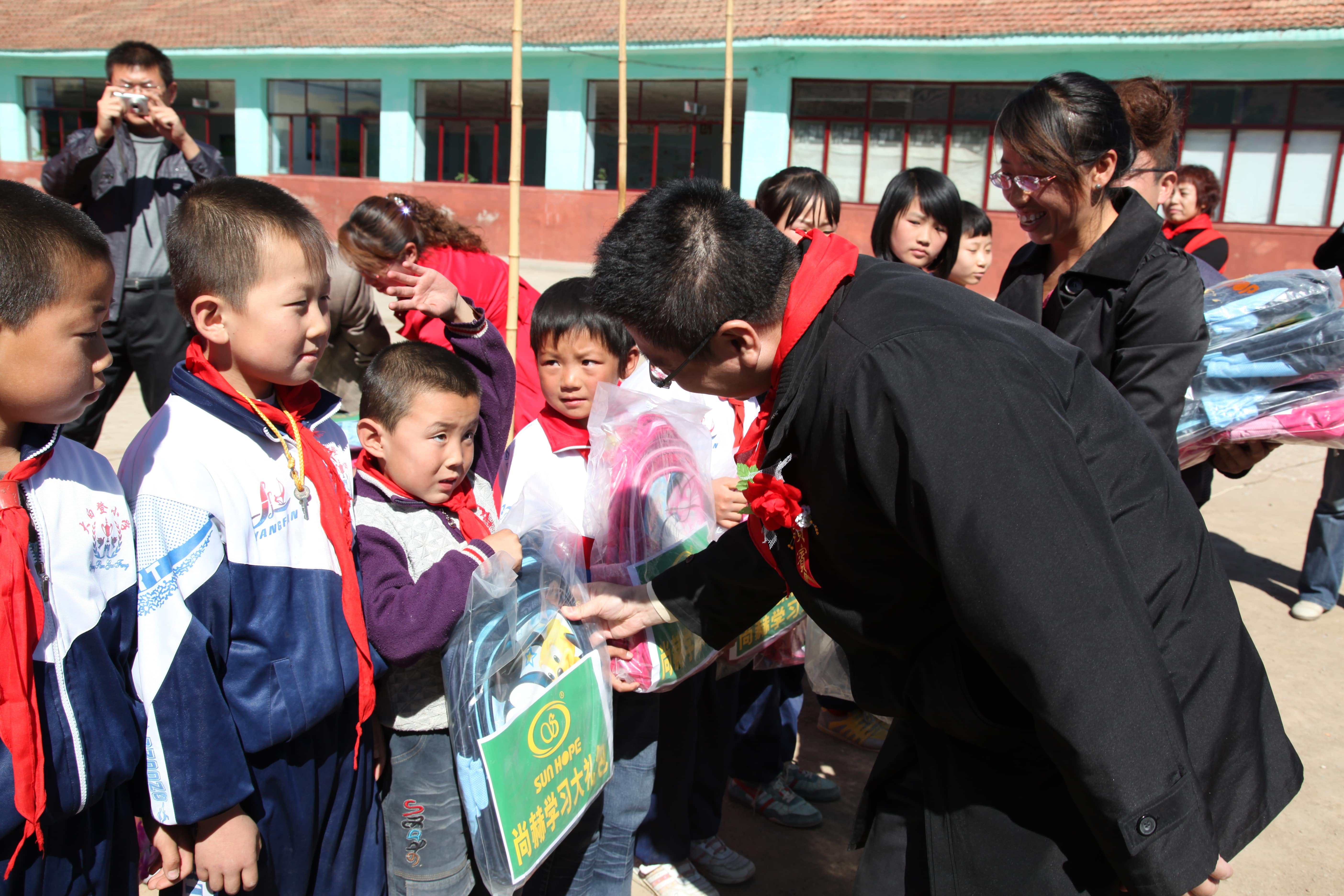 第11所 大同市大白登米兰在线网站-米兰在线网站
渠腊梅小学